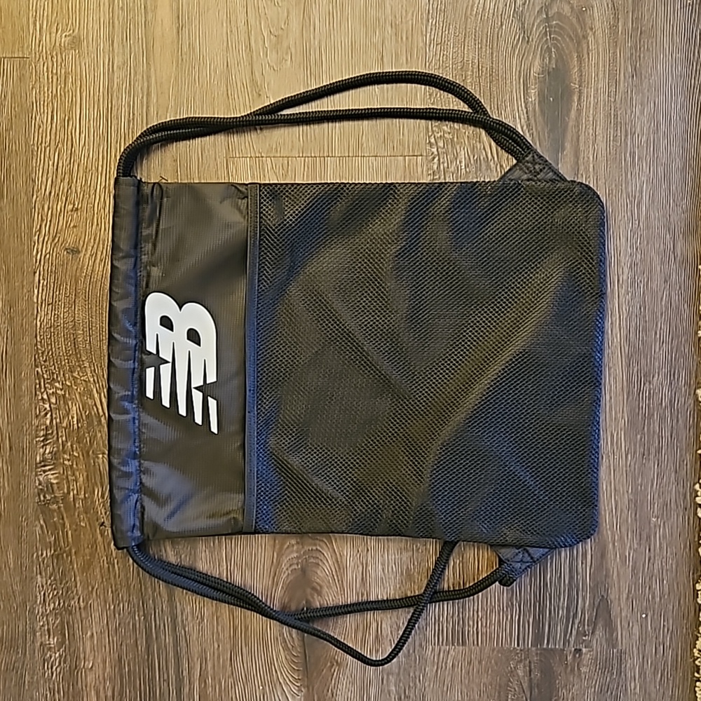 NWOT New Balance Drawstring Bag